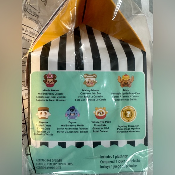 Disney Munchlings Mystery Scented Plush–Baked Treats–Micro 4 3/4'' (NWT) Sealed - Picture 8 of 8